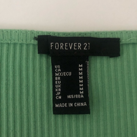 🍏Green O-ring forever 21 cutout crop top - Picture 3 of 4